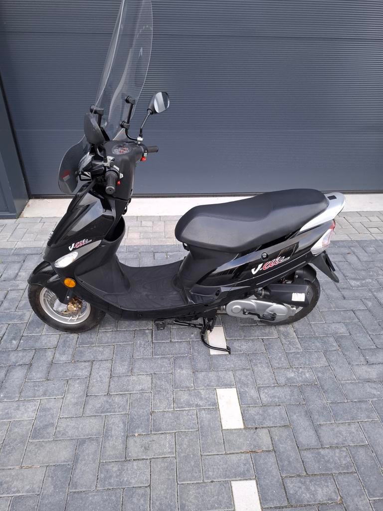 Peugeot van clic scooter, Fietsen en Brommers, Ophalen of Verzenden, Zo goed als nieuw, Benzine, Peugeot