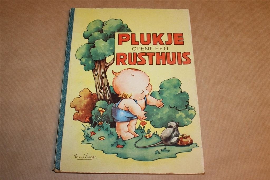 Plukje Opent een Rusthuis — Truus Vinger, Prentenboek 1947, Ophalen of Verzenden, Gelezen