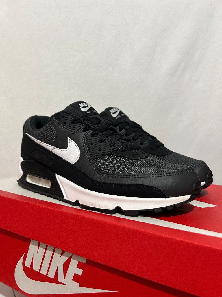 ALS NIEUW! Maat 44 - Nike Air Max 90 Iron Grey, Kleding | Heren, Schoenen, Overige kleuren, Verzenden, Nike, Nike