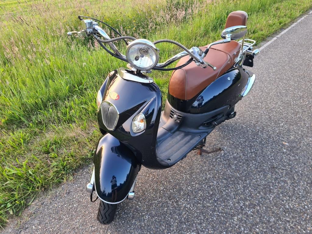 IVA Scooter - Blauw, Gebruikt, Maximaal 45 km/u, 49 cc, Benzine