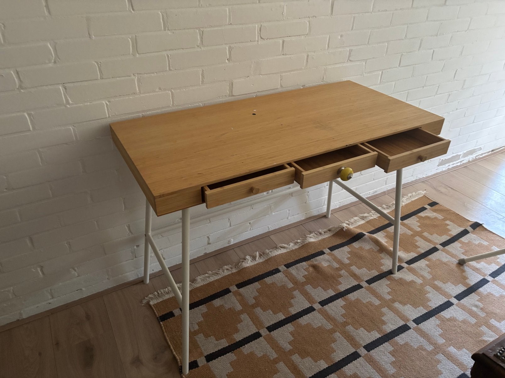 Bureau tafel, Ophalen, Gebruikt, Hout, Kinderbureau