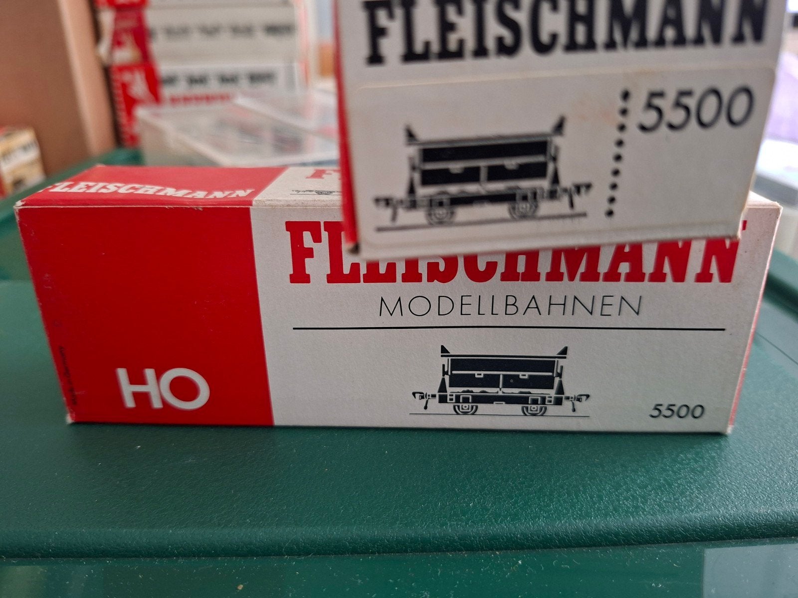Fleischmann HO 5500 2X kiepkarretje., Hobby en Vrije tijd, Modeltreinen | H0, Ophalen of Verzenden, Fleischmann, Gelijkstroom of Wisselstroom
