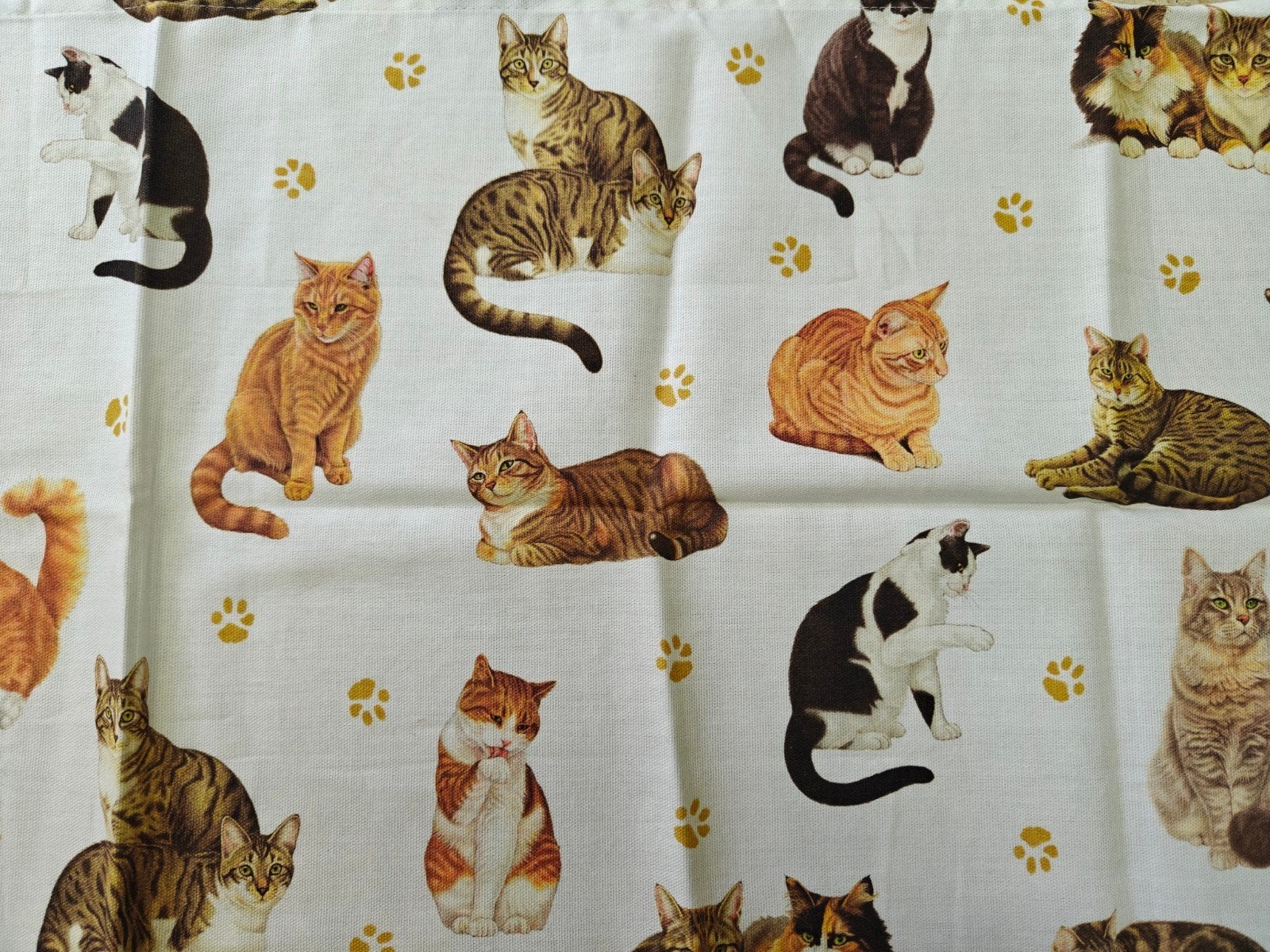 Francien Oomen tafelloper katten, Ophalen of Verzenden, Zo goed als nieuw