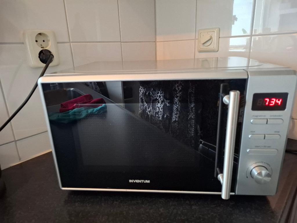 Inventum magnetron MN207S, Ophalen, Gebruikt, Magnetron, Draaiplateau
