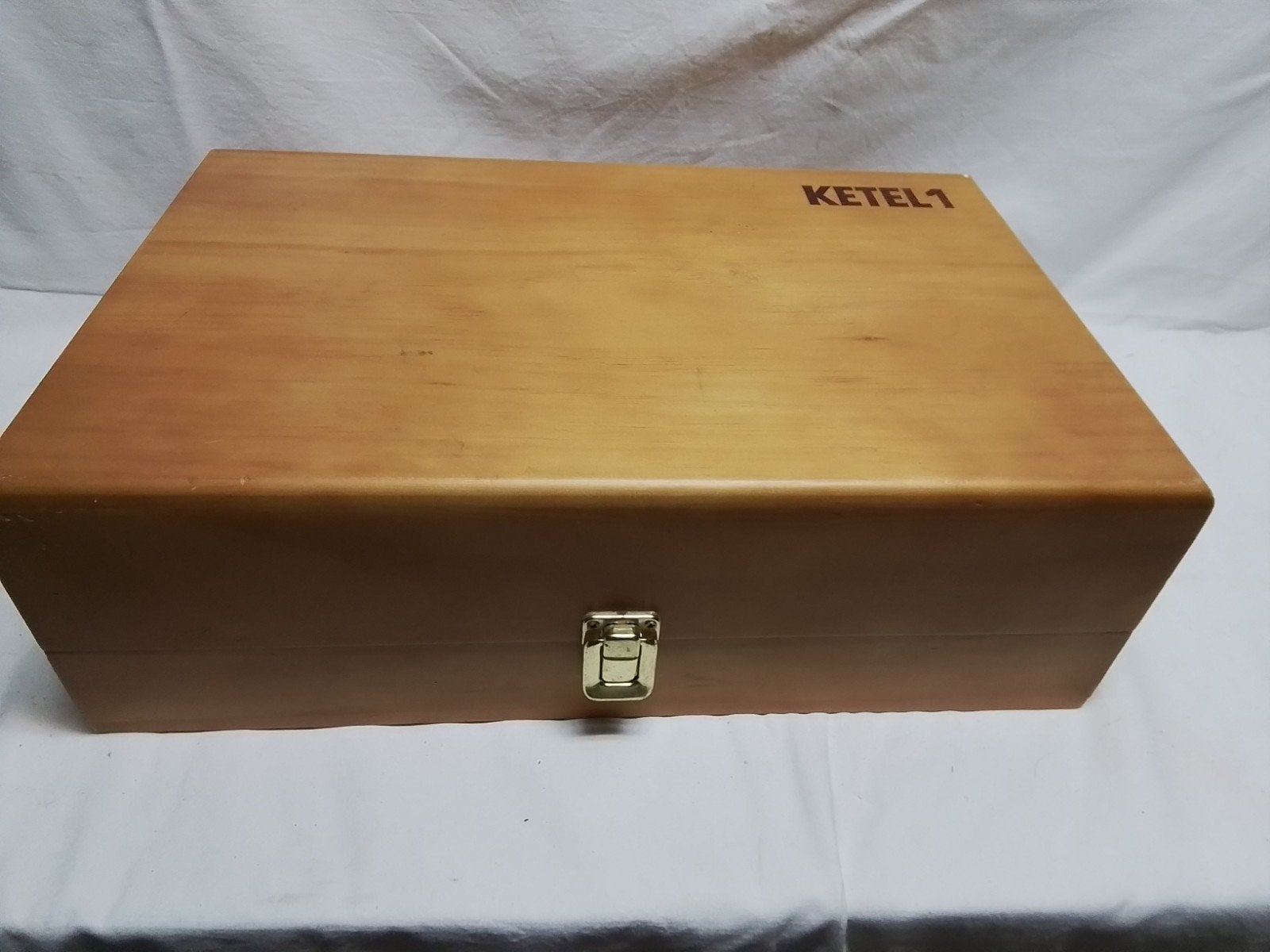 Houten kistje met KETEL1 opdruk, Huis en Inrichting, Woonaccessoires | Kisten, Minder dan 50 cm, Gebruikt, Minder dan 50 cm, Ophalen of Verzenden