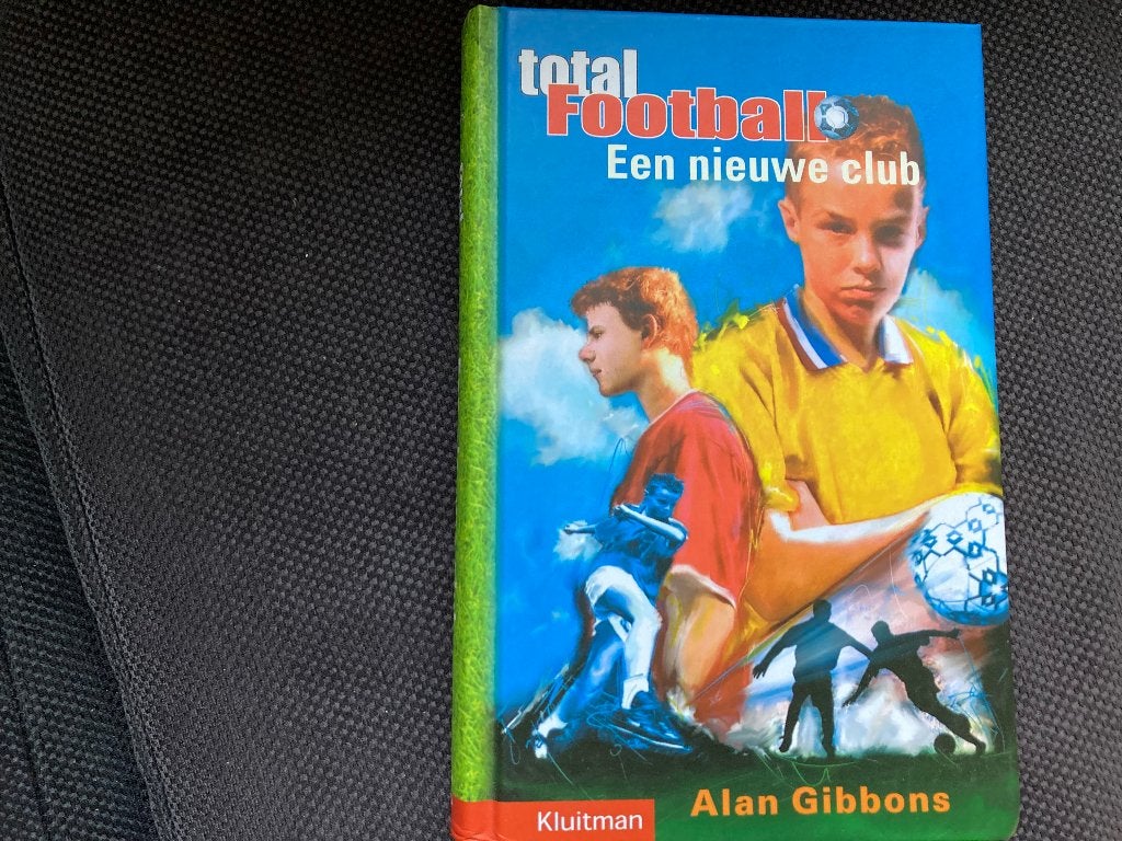 ⚽️ Alan Gibbons - Total Football Een nieuwe club, Ophalen of Verzenden, Zo goed als nieuw, Non-fictie