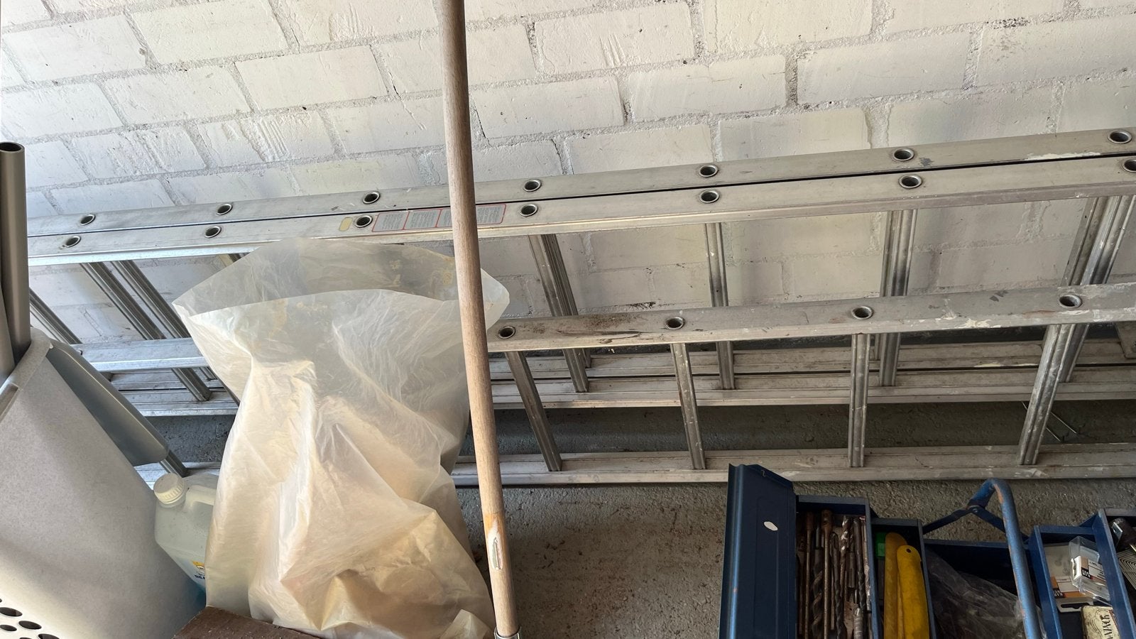 Stevige aluminium trap - Gebruikt, Doe-het-zelf en Verbouw, Ophalen, Gebruikt, Ladder, Opvouwbaar of Inschuifbaar
