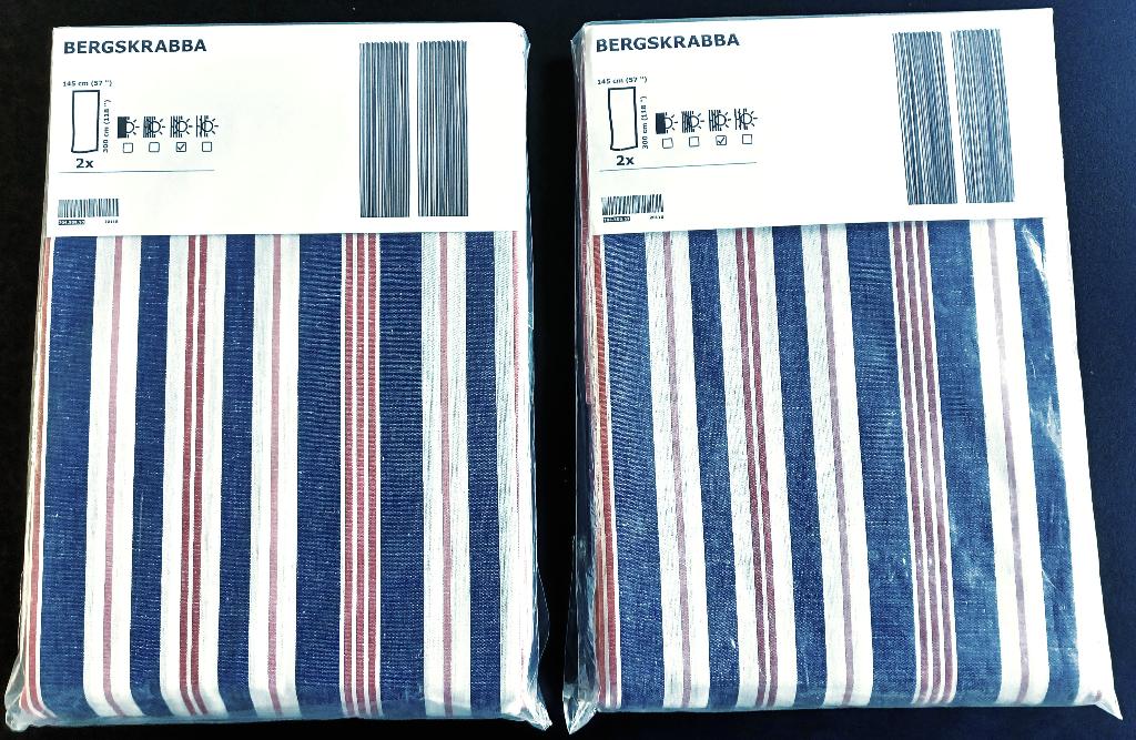 Ikea Bergskrabba gordijnen  145 x 300 cm. Nieuw in pak, ., 100 tot 150 cm, 200 cm of meer, Blauw, Nieuw