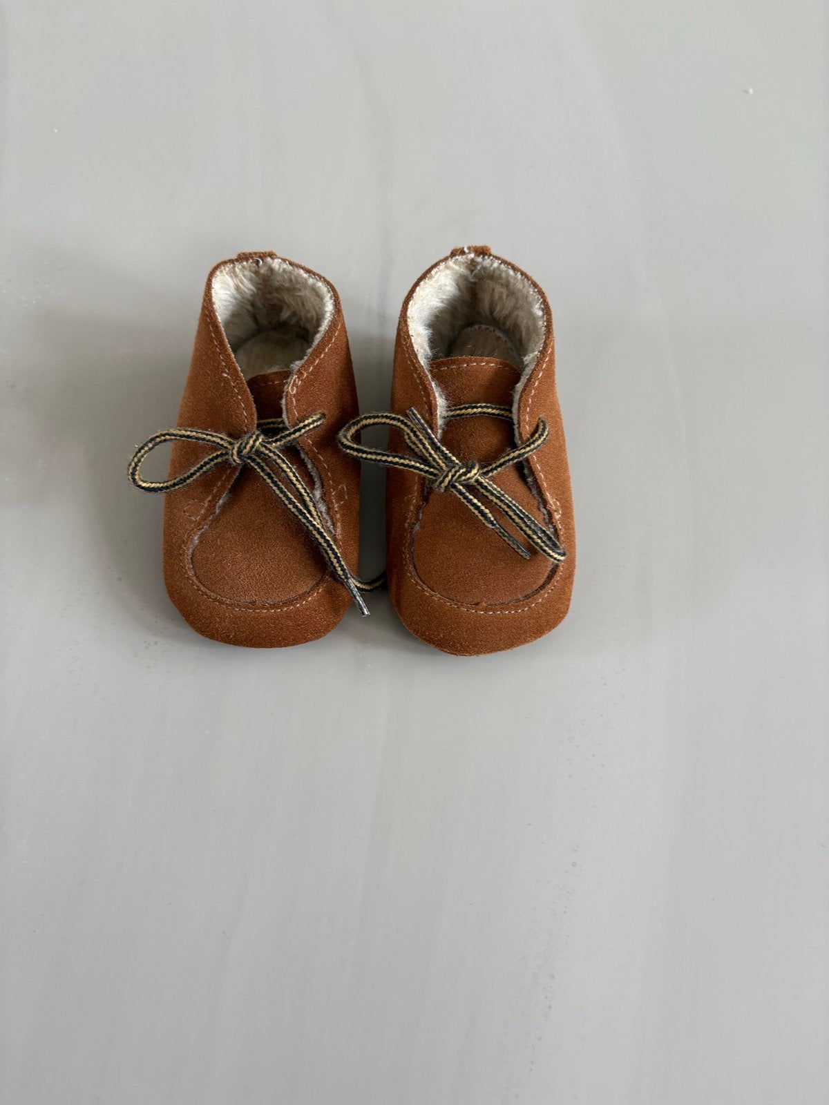 Schattige newbornschoentjes met bontvoering, Kinderen en Baby's, Ophalen of Verzenden, Zo goed als nieuw, Jongetje of Meisje, Schoentjes