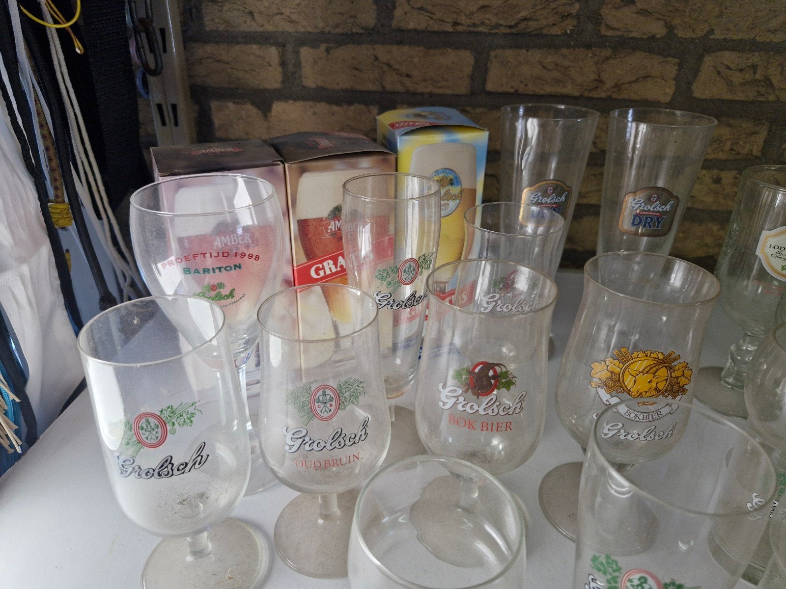Grote collectie bierglazen, diverse merken (meer dan 300!), Verzenden, Meerkleurig, Overige merken, Glas