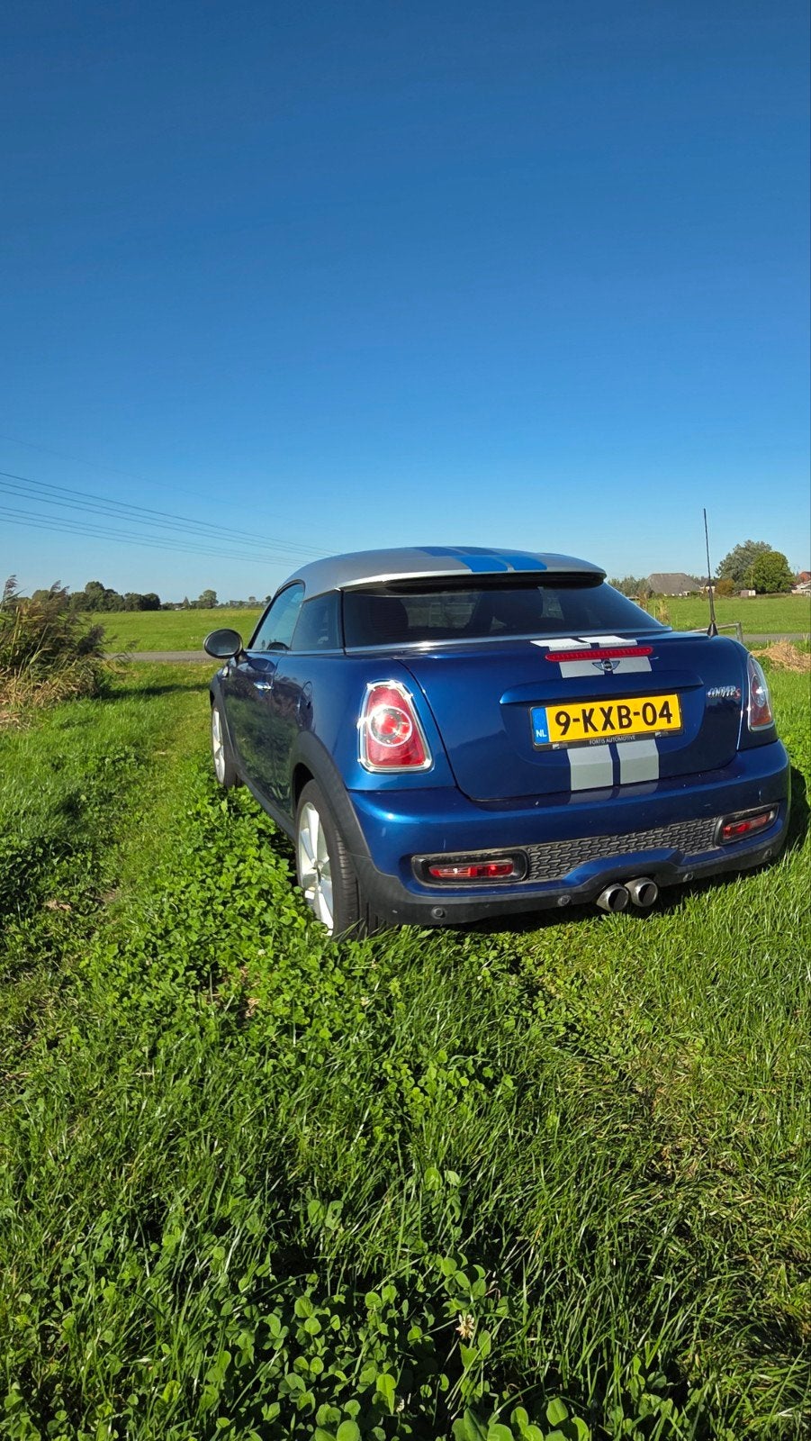 Foto 4 van Mini 1.6 Cooper S Chili Coupe 2011 Blauw (tweezitter)