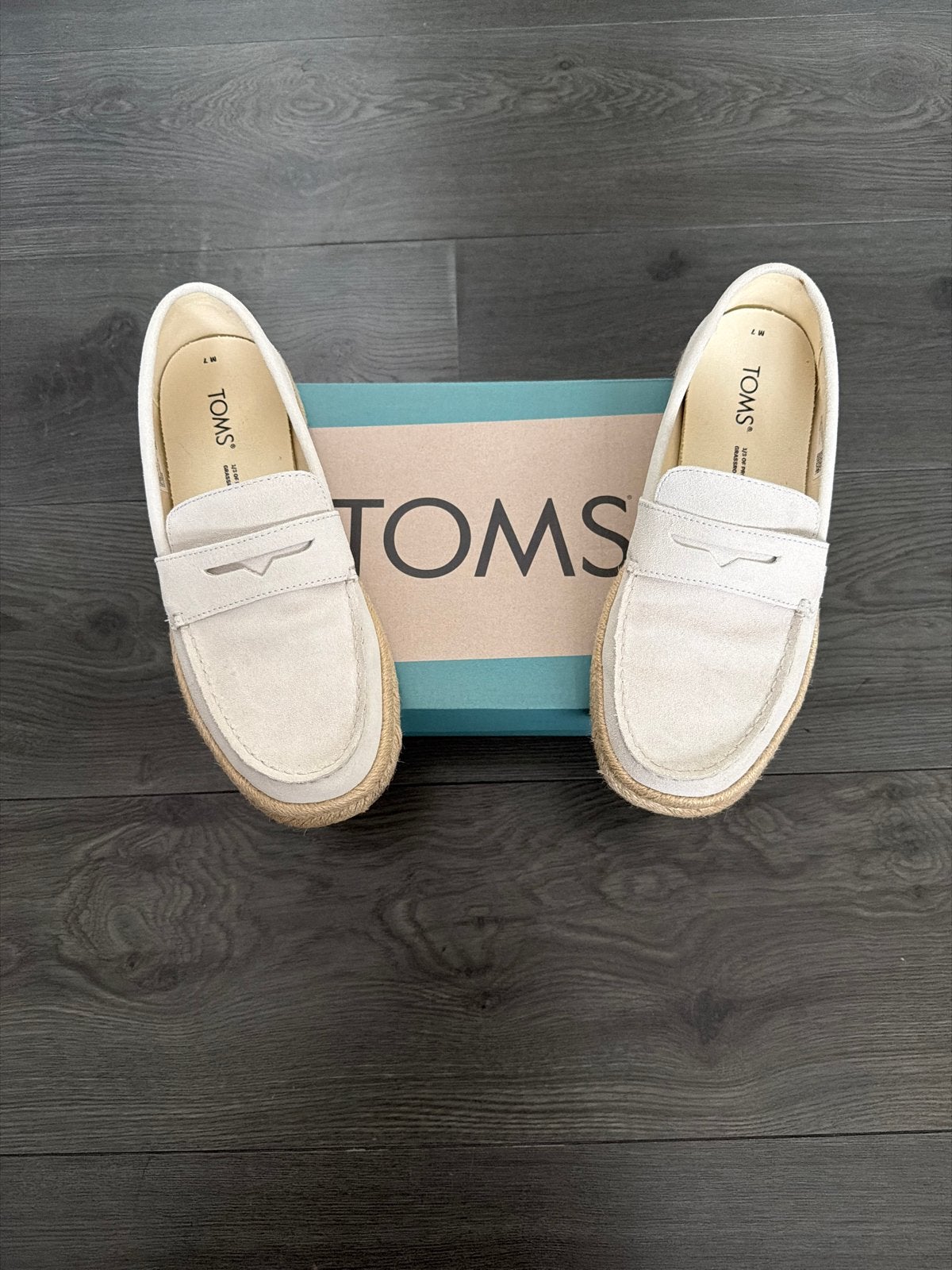 TOMS Espadrilles Beige Maat 39 - Zo goed als nieuw, Ophalen of Verzenden, Zo goed als nieuw, Beige, Espadrilles of Moccasins