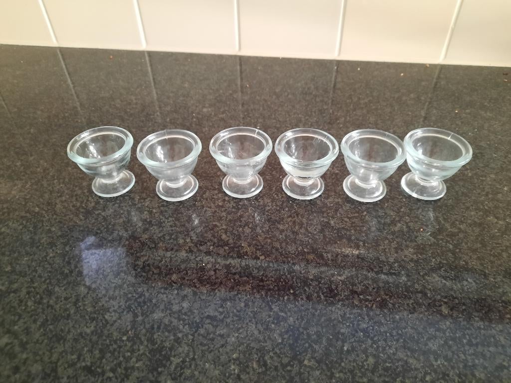 glazen eierdopjes, Huis en Inrichting, Keuken | Servies, Overige typen, Ophalen of Verzenden, Overige stijlen, Glas