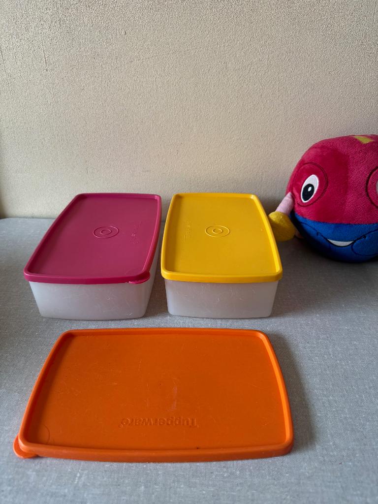 I.Z.G.S verkerende broodtrommels van TUPPERWARE broodtrommel, Ophalen of Verzenden, Gebruikt, Oranje, Bus of Trommel