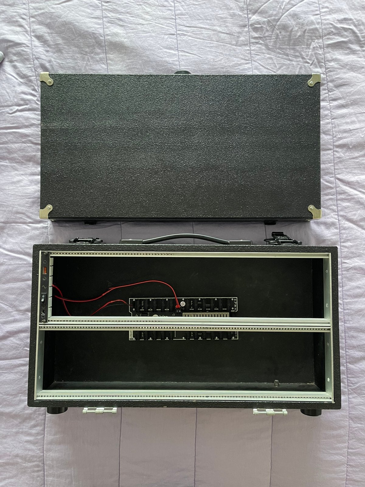 Draagbare Eurorack case 2 row 104 HP met voeding, Muziek en Instrumenten, Synthesizers, Ophalen, Zo goed als nieuw, Overige aantallen