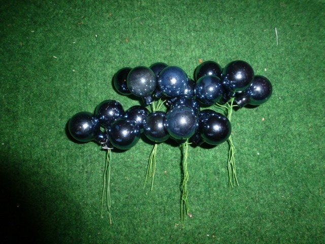 19 donker blauw glimmend glas kerstballen 25 mm op stok 12cm, Ophalen of Verzenden, Nieuw