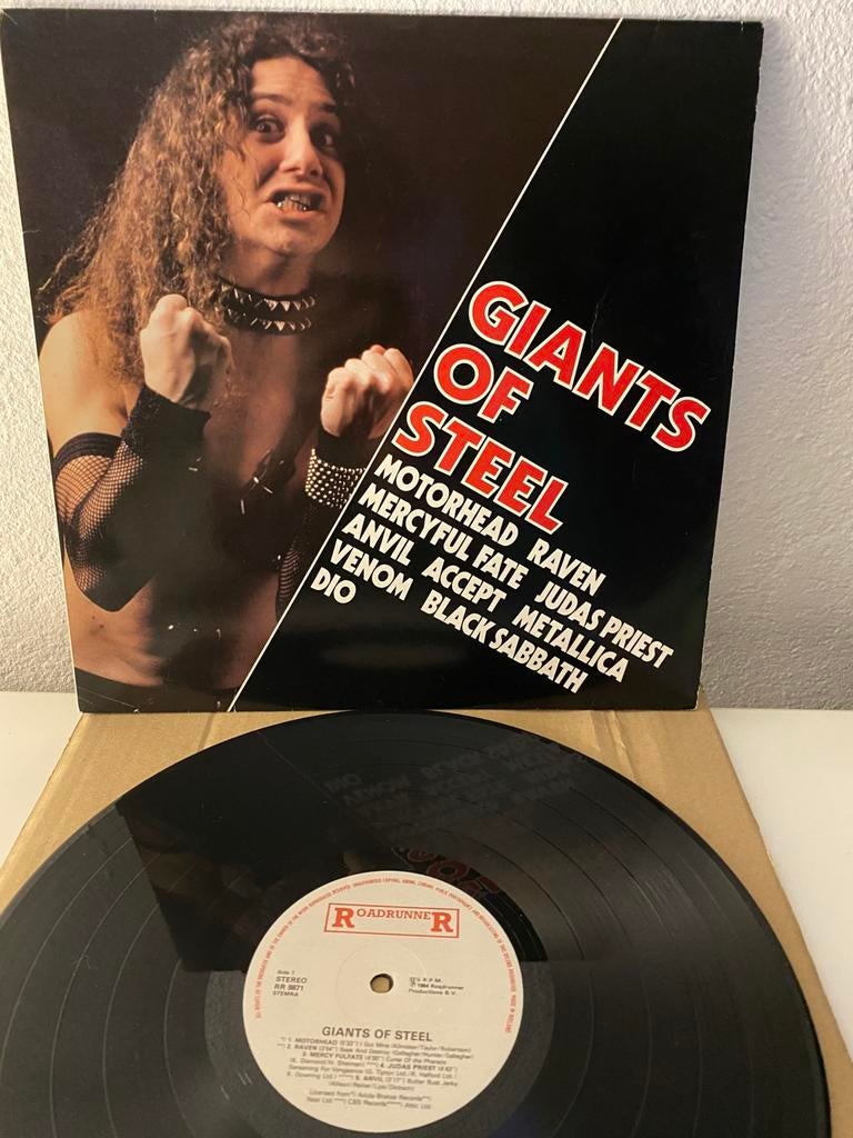 Giants Of Steel - Roadrunner Metal compilatie (NL 1984), Cd's en Dvd's, Vinyl | Hardrock en Metal, Ophalen of Verzenden, Zo goed als nieuw