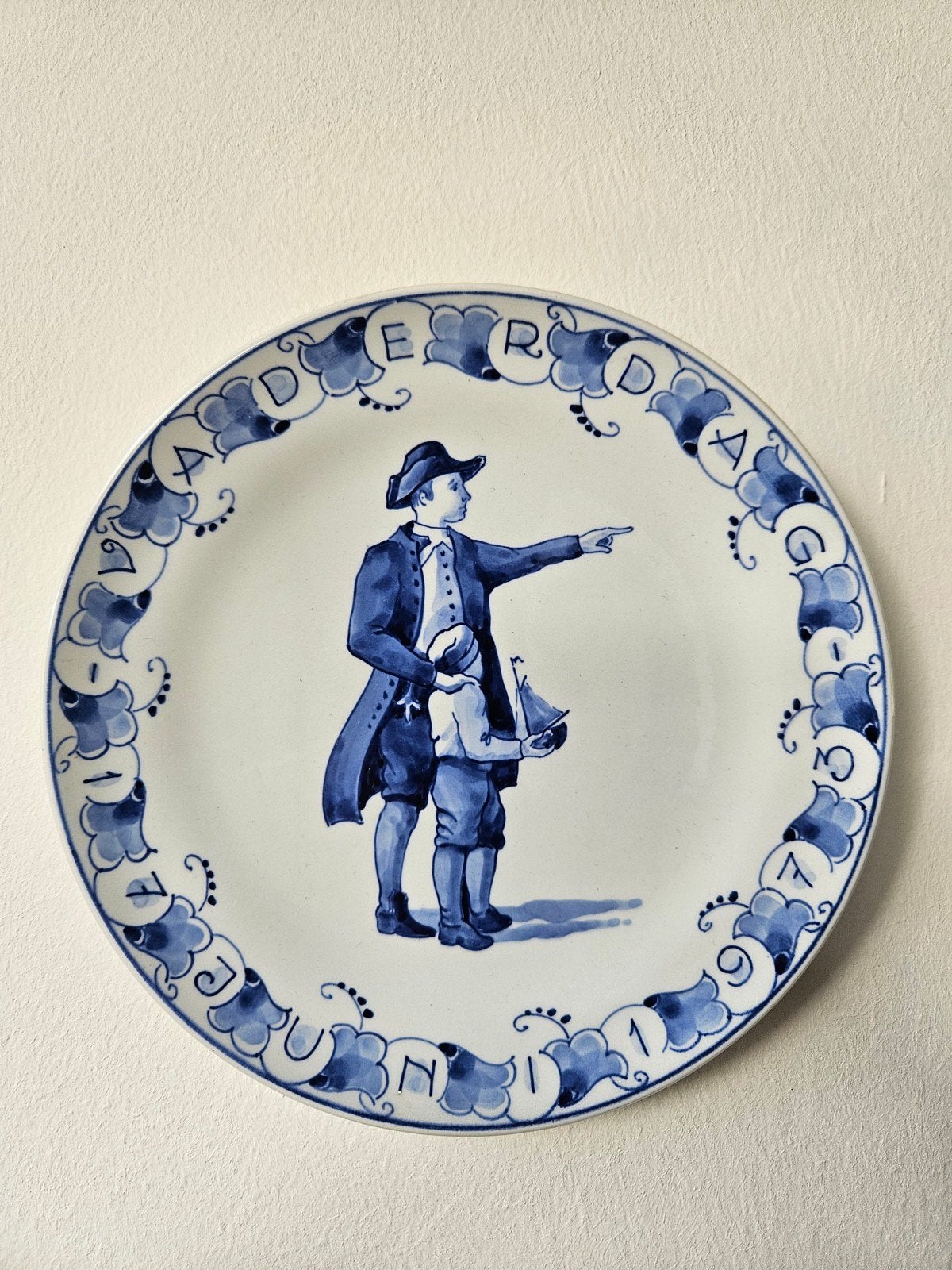 Delfts Blauw wandbord Holland-Hindeloopen, genummerd, Ophalen of Verzenden