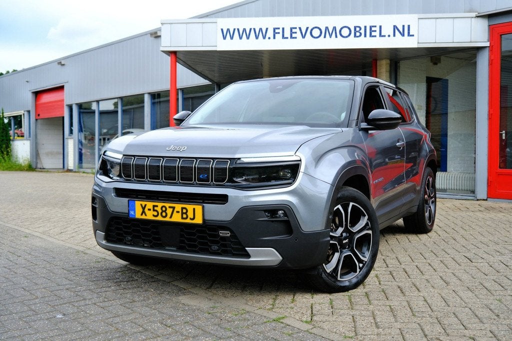 Jeep Avenger Black Edition 54 kWh Aut. Navi|Half Leder|CarPl, Auto's, Jeep, Gebruikt, 156 pk, SUV of Terreinwagen, 400 km