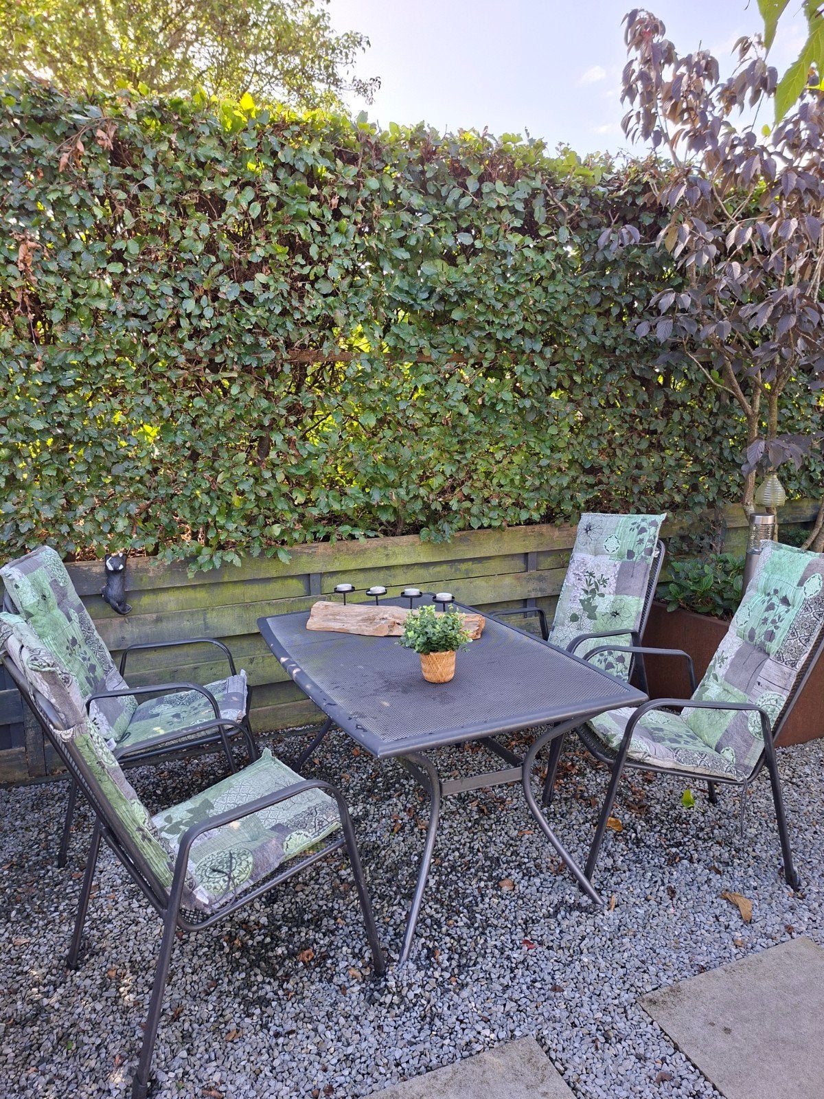 Tuinset, 4 stoelen, tafel en 8 kussens, Ophalen, Gebruikt, Overige materialen, 4 zitplaatsen