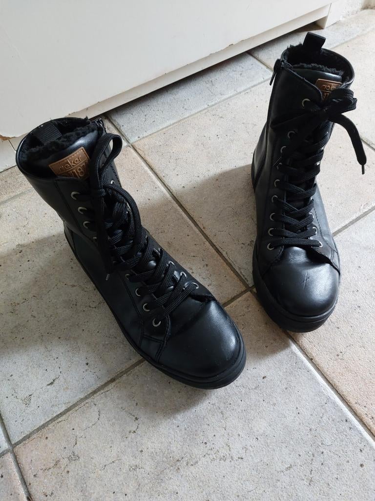 Rieker veterlaarsjes met voering enkellaars zwart zganw, Ophalen of Verzenden, Zo goed als nieuw, Zwart