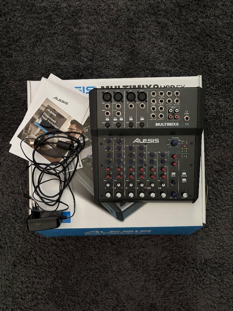 Alesis Multimix8 USB FX, Ophalen of Verzenden, Zo goed als nieuw, 5 tot 10 kanalen, Microfooningang