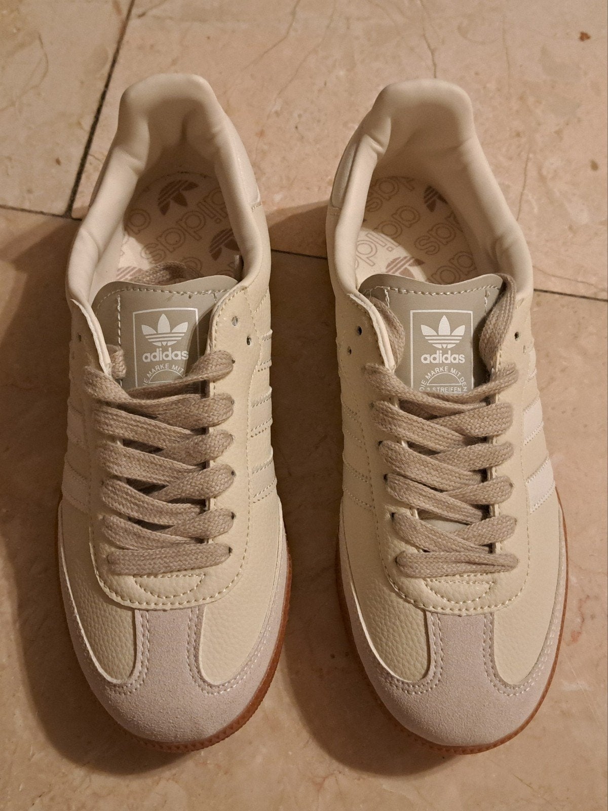 Adidas samba maat 38 beige, Kleding | Dames, Schoenen, Ophalen of Verzenden, Nieuw, Wit, Sneakers of Gympen
