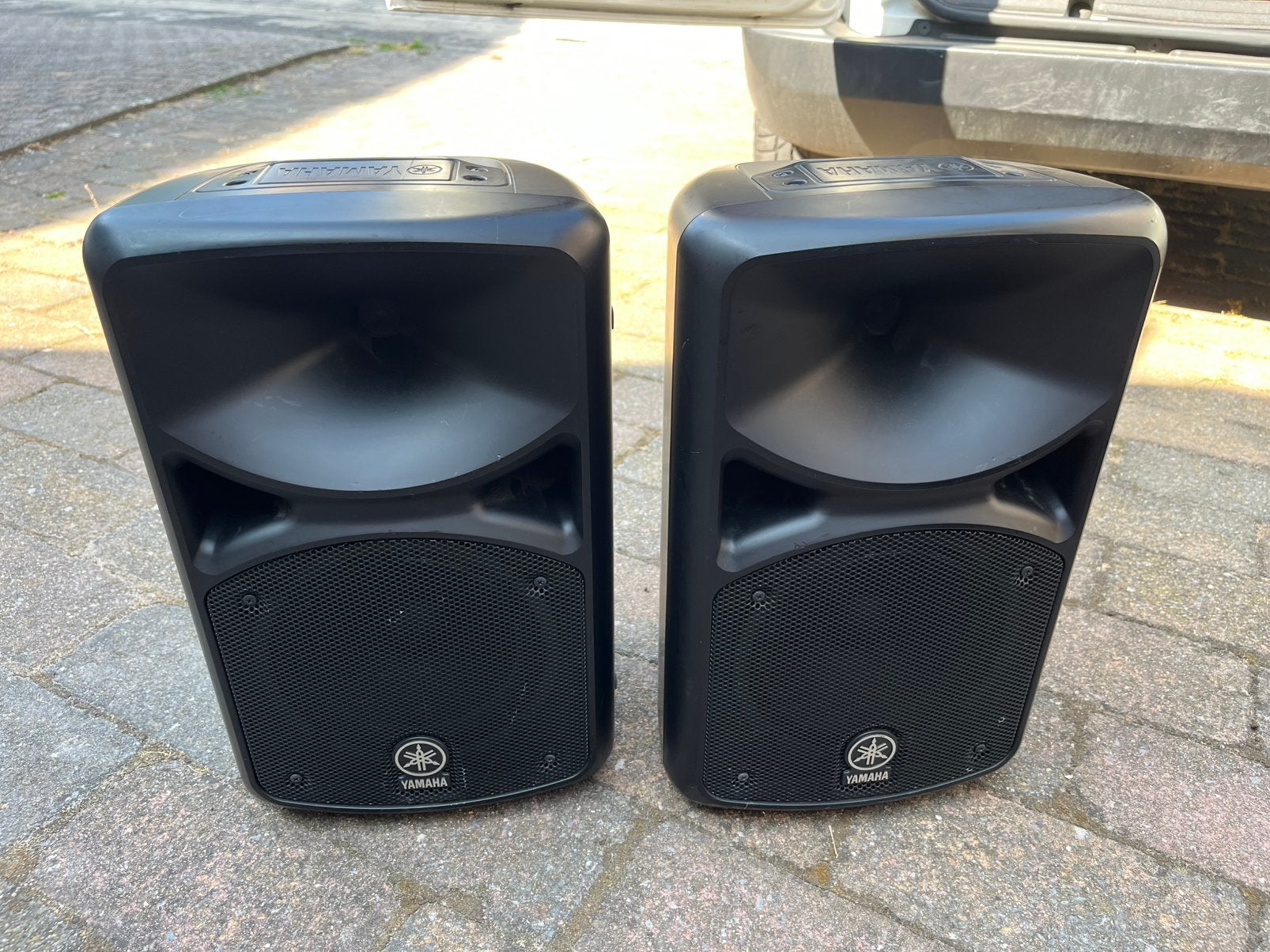 Yamaha Stagepas 400BT + statieven en hoezen, Ophalen, Gebruikt, Minder dan 500 watt, P.A.
