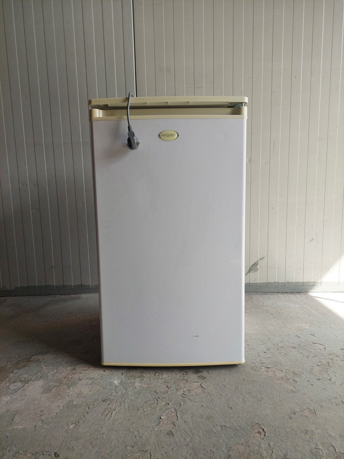 Exquisit Koelkast - 85 cm hoog, goed werkend, Witgoed en Apparatuur, Koelkasten en IJskasten, Zonder vriesvak, 100 tot 150 liter