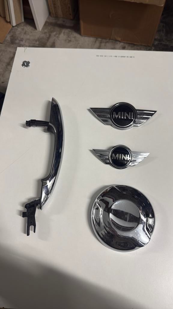 Mini Cooper embleem rechter deurhandel en tankdop, Auto-onderdelen, Ophalen, Voor, Mini, Deur