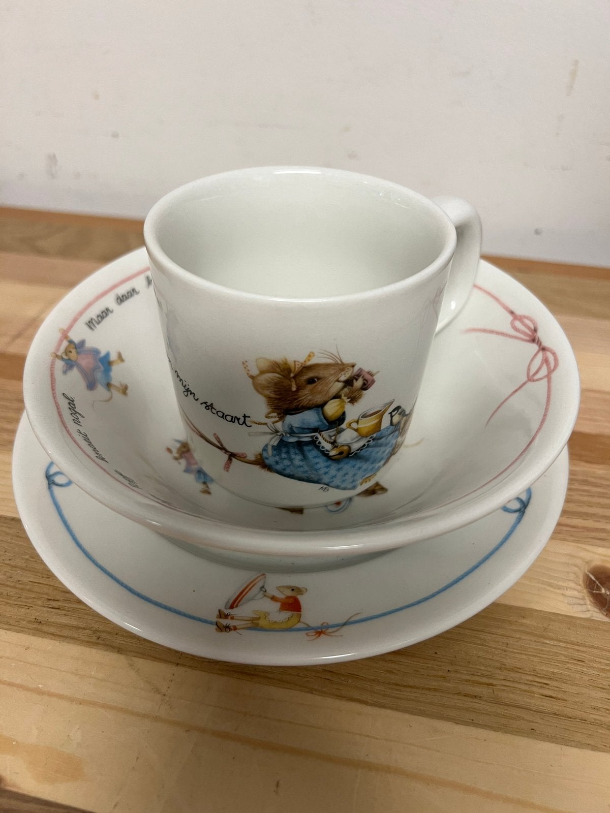 Vera de Muis Servies - Mok, Kom en Bord&eierdop, Gebruikt, Keramiek, Ophalen of Verzenden, Bord(en)