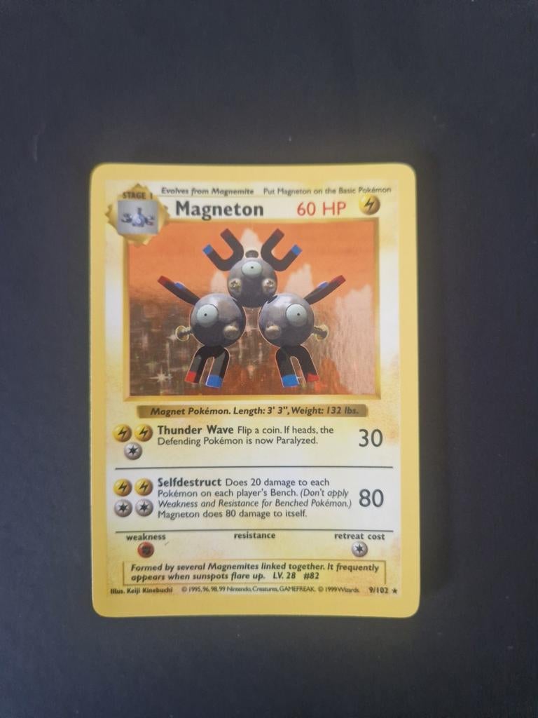 Magneton Holo Shadowless Base. TCG WOTC Pokémon collect., Hobby en Vrije tijd, Verzamelkaartspellen | Pokémon, Ophalen of Verzenden