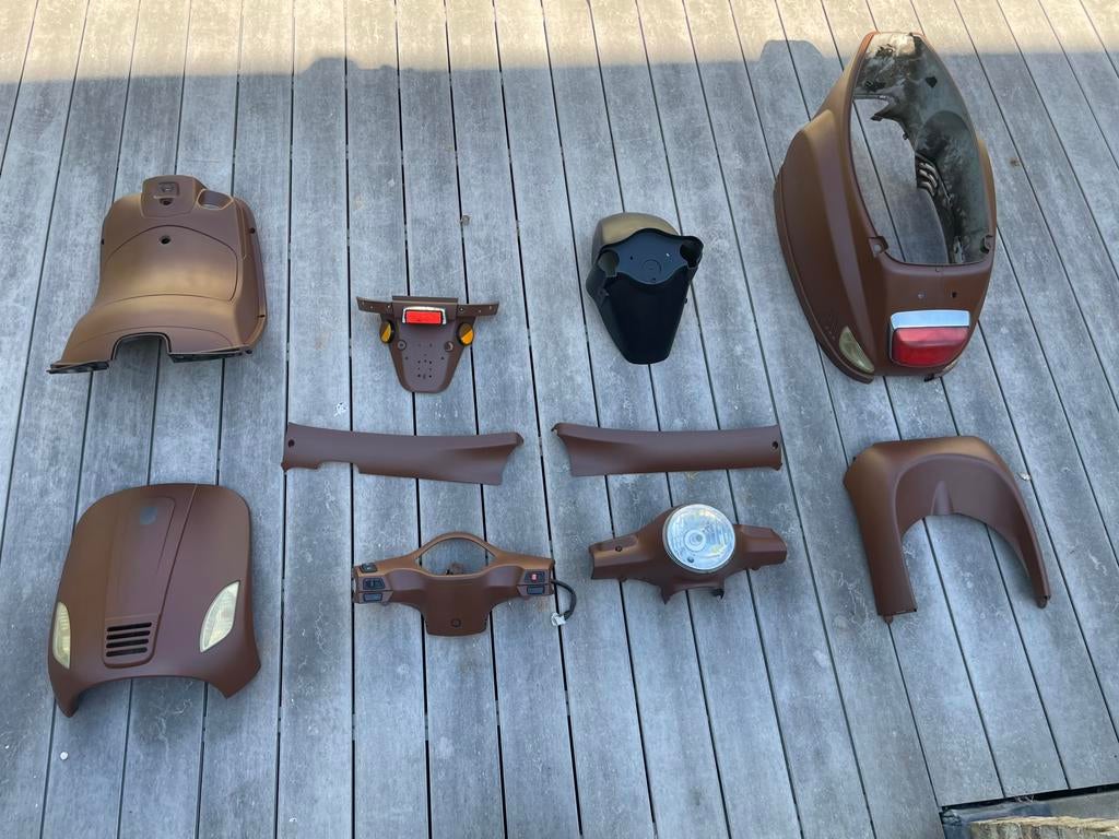 kappenset AGM VX50 / BTC Riva / La Souris -nette staat, Fietsen en Brommers, Brommeronderdelen | Scooters, Ophalen of Verzenden