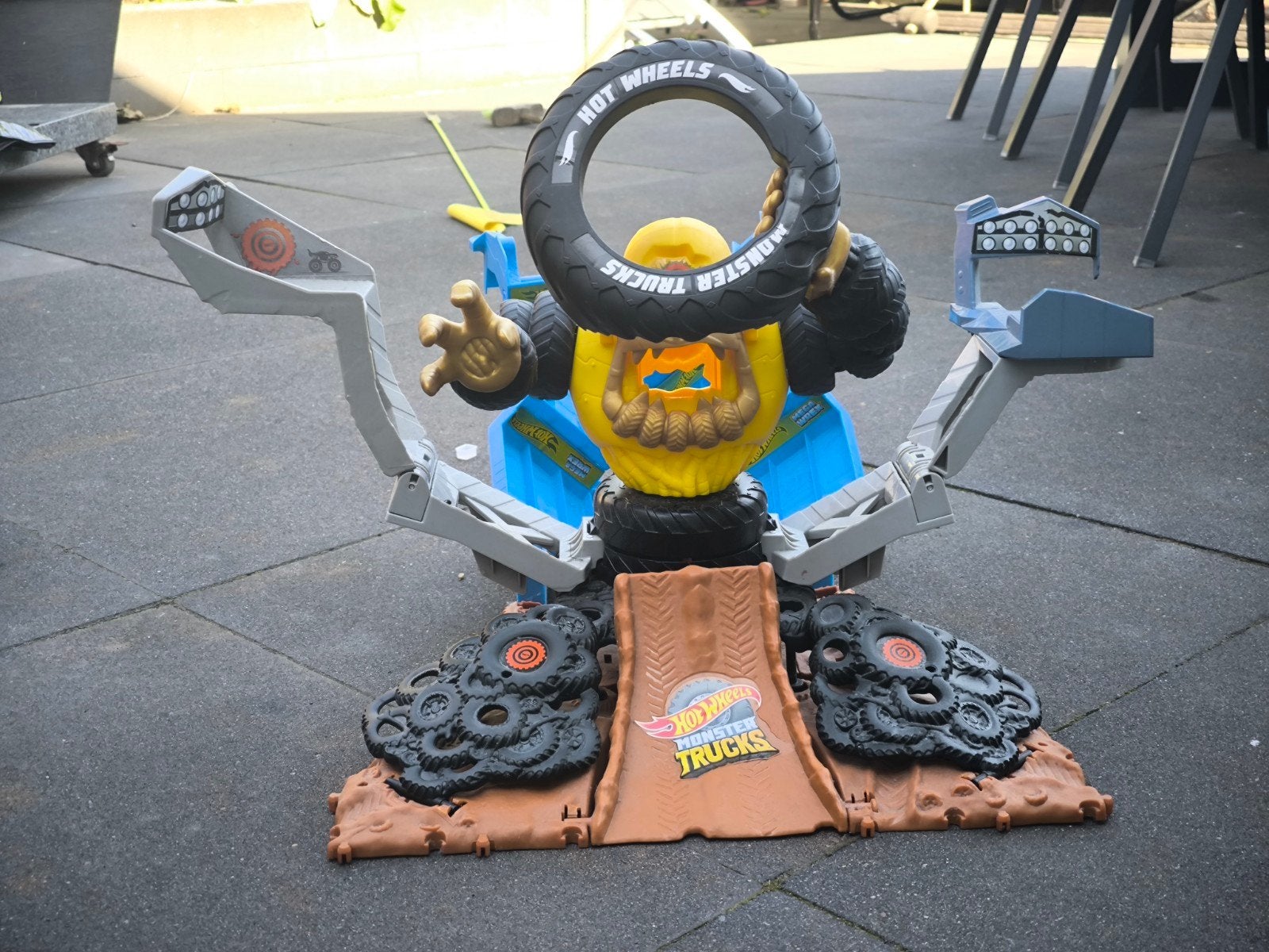 Hot Wheels + gorilla, Ophalen, Zo goed als nieuw, Jongen of Meisje