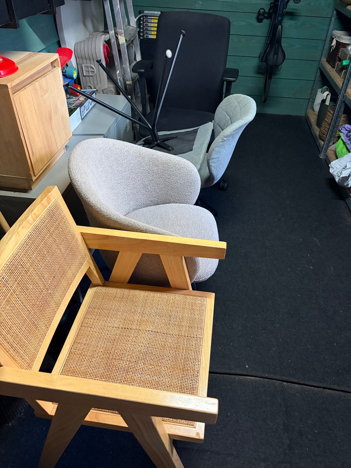 Diverse stoelen: Bureaustoel, Rotan stoel, Kuipstoel, Eetkam, Ophalen, Gebruikt, Zwart, Vijf, Zes of meer stoelen