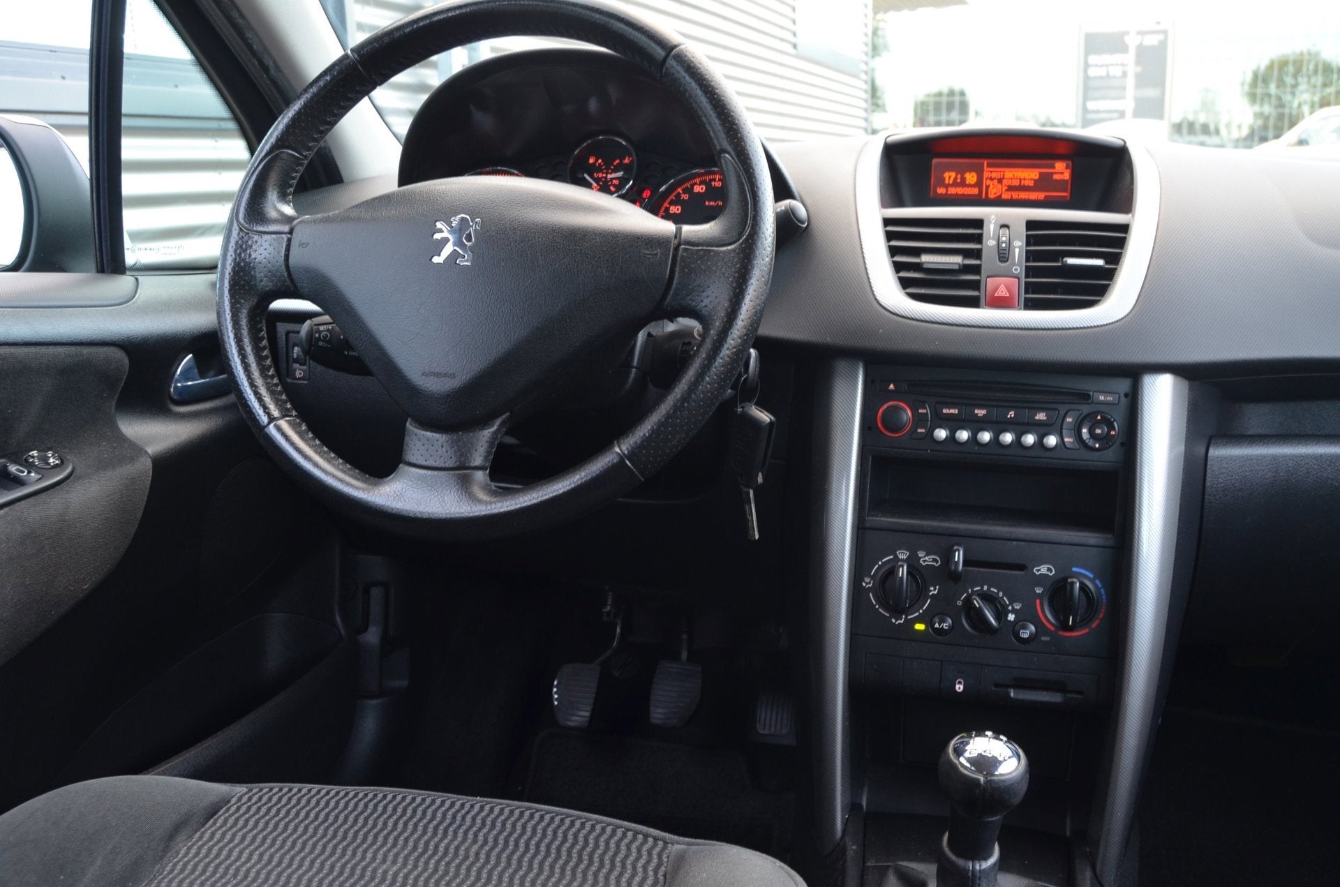 Peugeot 207 1.6-16V XT|127.000KM!|APK|5 DEURSAIRCO|meeneempr, Auto's, Voorwielaandrijving, Gebruikt, Bedrijf, Handgeschakeld