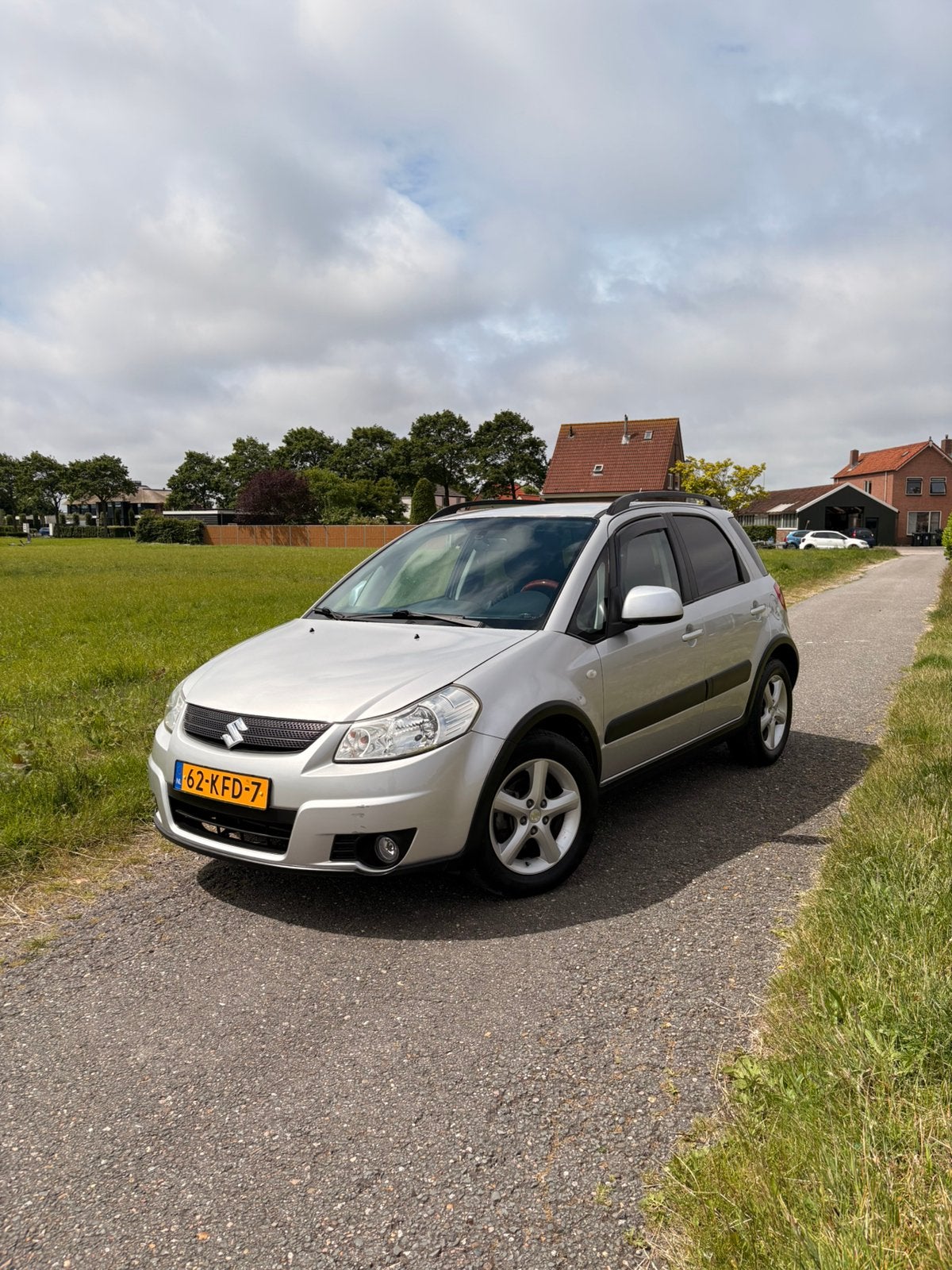 Suzuki SX4 1.6 2009 Grijs, USB, 4 cilinders, SX4, 49 €/maand
