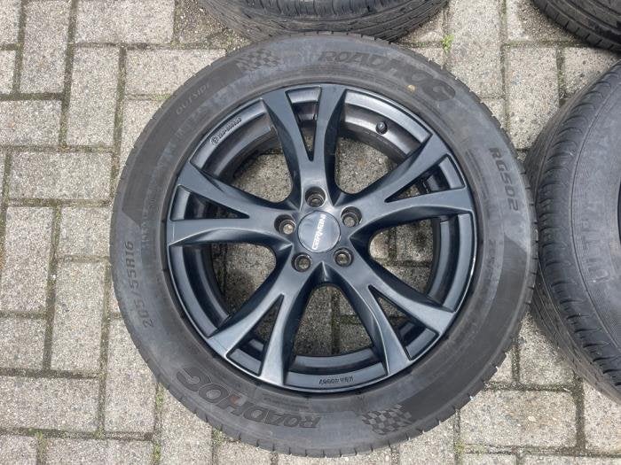 Sportvelgenset + banden van een Volkswagen Polo, Gebruikt, -, Verzenden, -