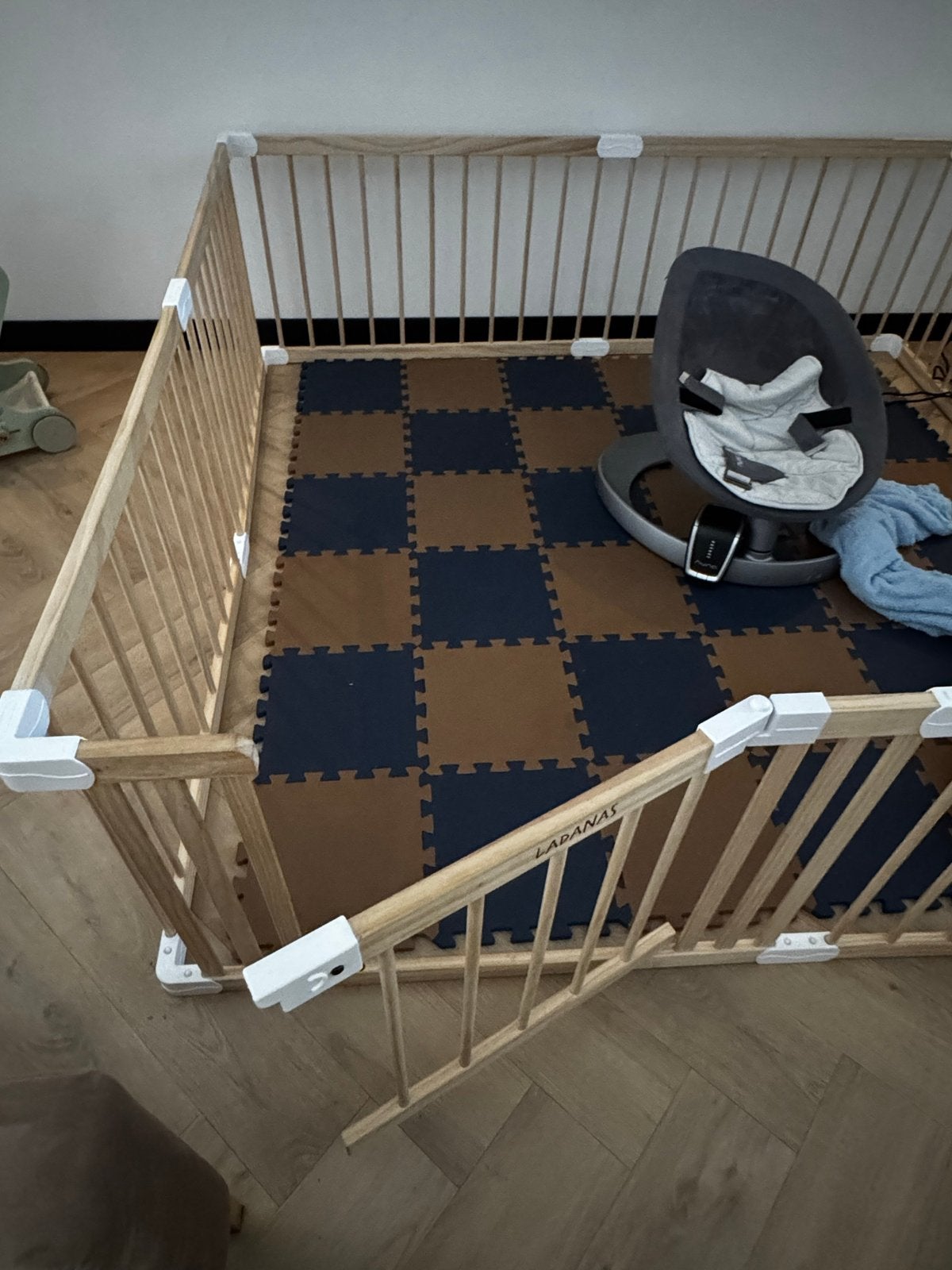 Grote houten box/speelhek met deur, Kinderen en Baby's, Boxen, Ophalen of Verzenden, Gebruikt, Vierkant