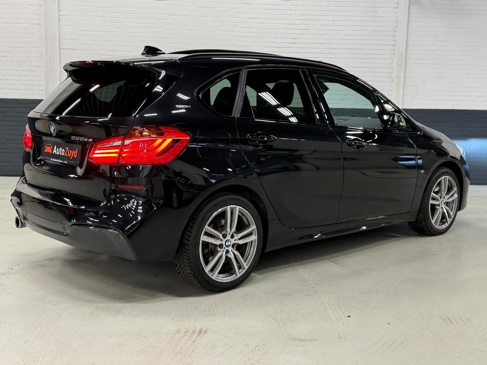 BMW 2-serie Active Tourer 225xe iPerformance / Pano / Camera, 136 pk, Gebruikt, Zwart, Zwart