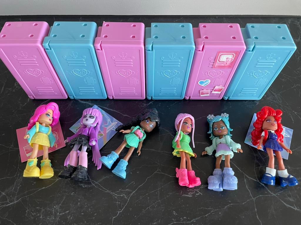 6 Royale High suprise locker poppen, Ophalen of Verzenden, Zo goed als nieuw, Poppenhuis