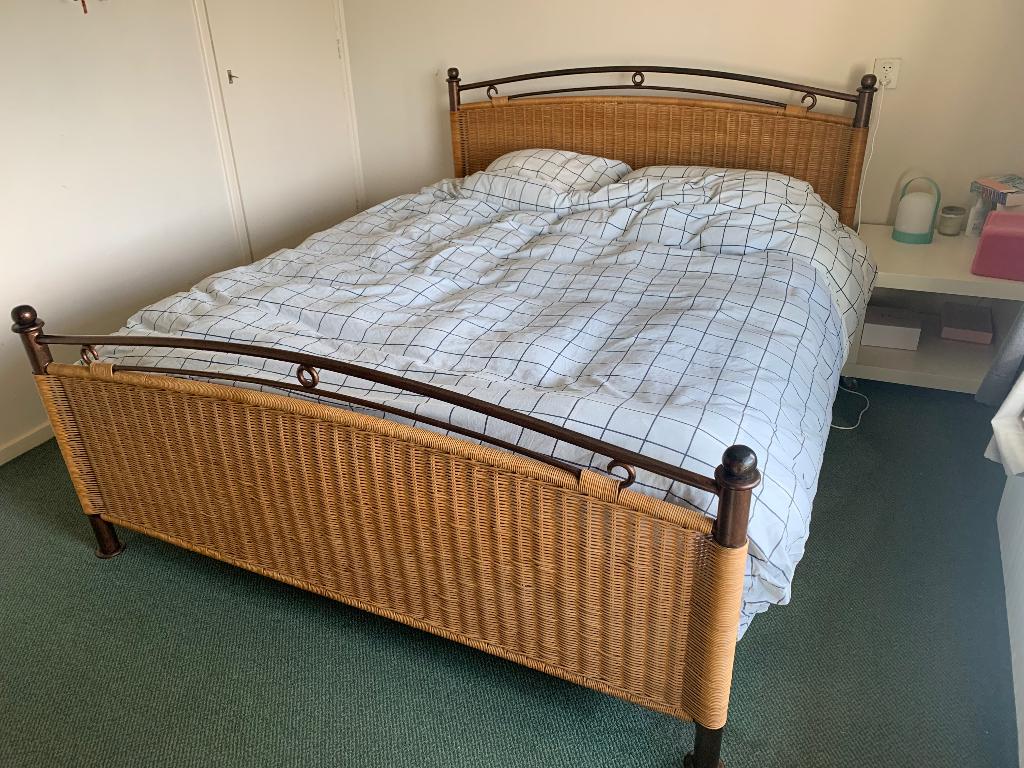 Bedombouw 160 meter breed, 200 meter lang., Huis en Inrichting, Slaapkamer | Bedden, Ophalen, Overige materialen, Gebruikt, Bruin