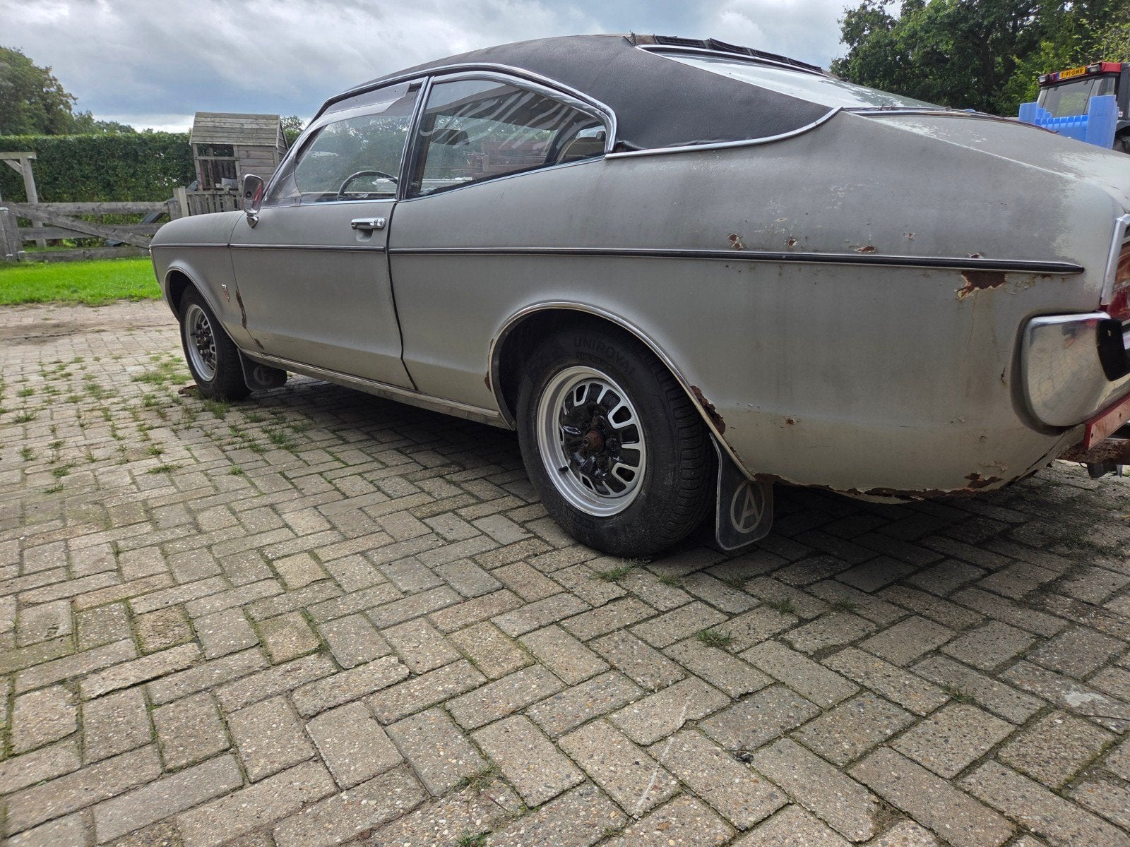 Ford Granada MK1 coupe coke bottle 2.3 V6, foto 2
