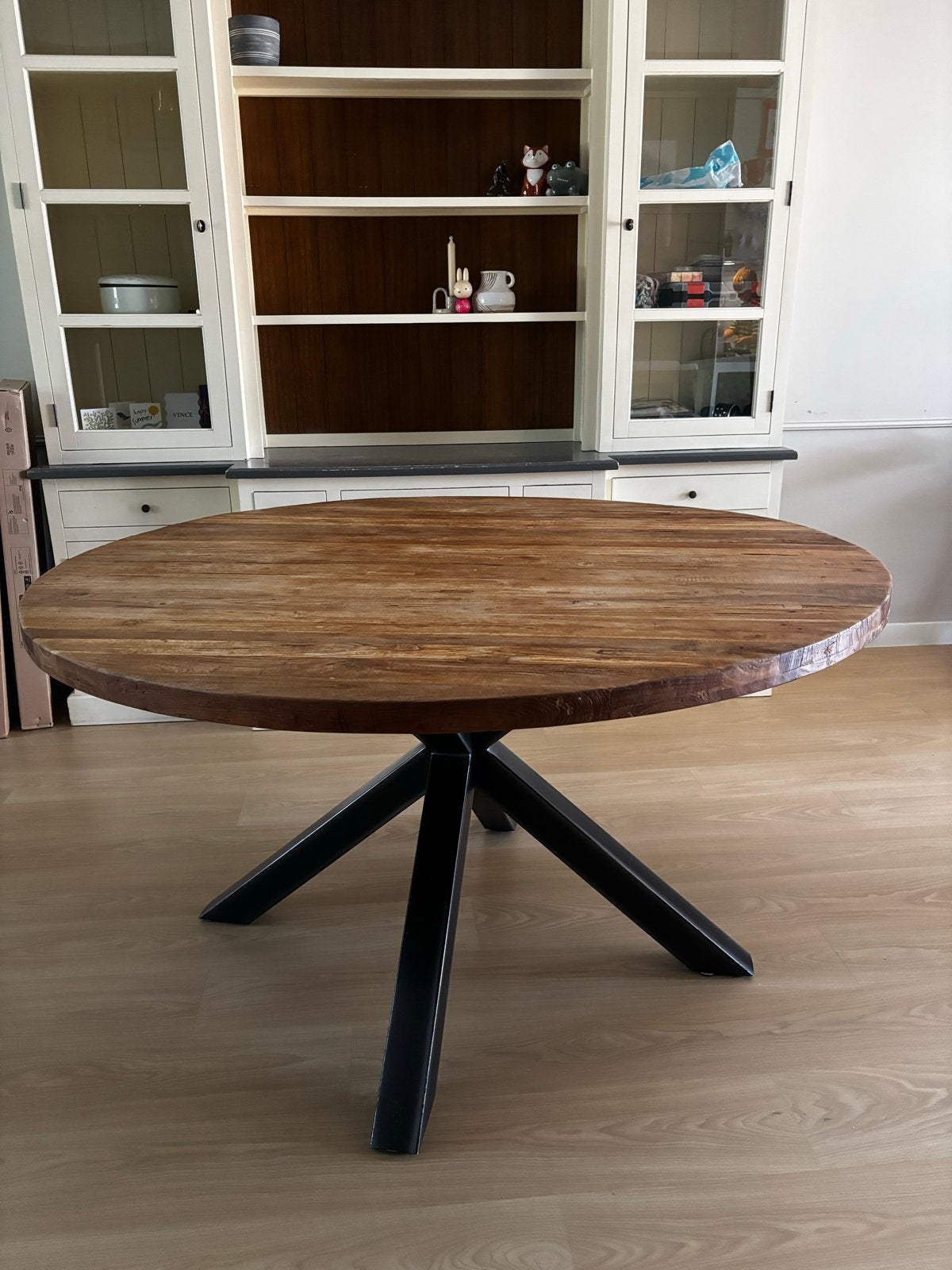 Ronde eettafel, Ophalen, Gebruikt, Vijf personen of meer, Industrieel