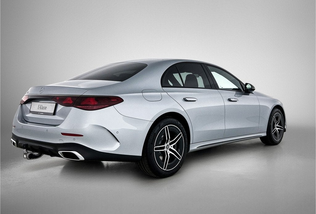 Mercedes-Benz E-Klasse 300 e Business Solution AMG | Comfort, Automaat, Achterwielaandrijving, Stoelverwarming, Zwart