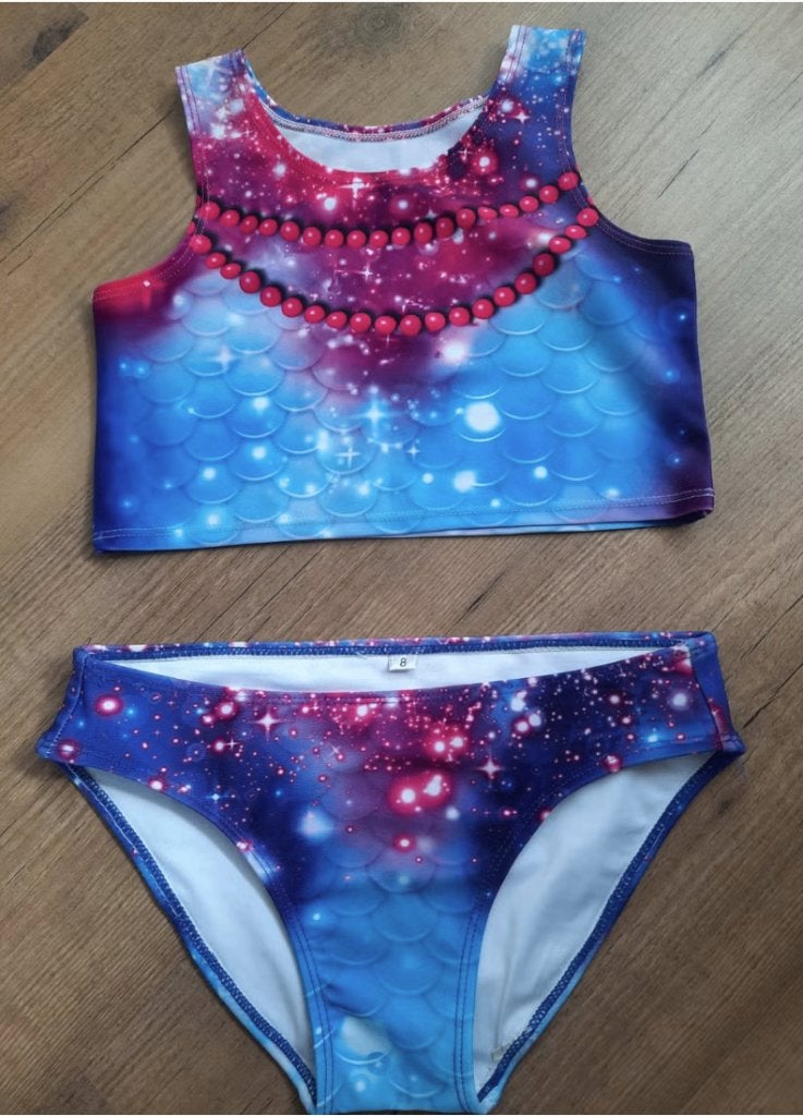 Bikinisetje met zeemeerminschubben en sterrenprint 128-134, Ophalen of Verzenden, Zo goed als nieuw, Meisje, Jurk of Rok
