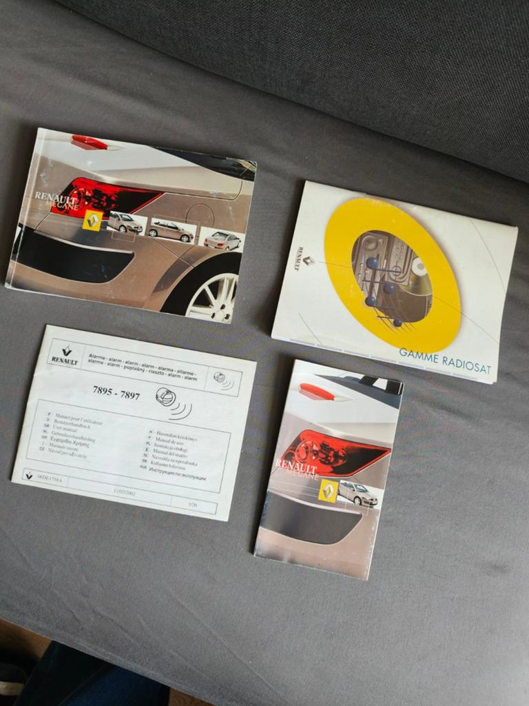 Renault Megan Cabrio instructieboekje, Auto diversen, Handleidingen en Instructieboekjes, Ophalen of Verzenden