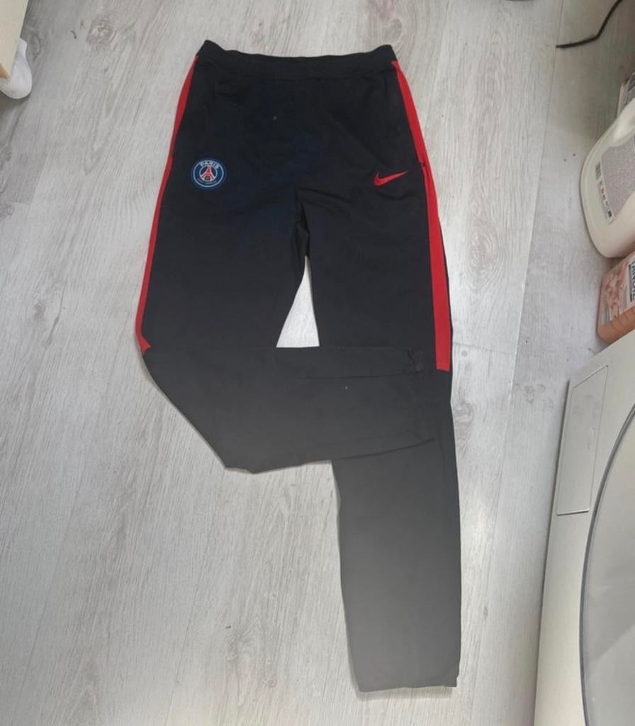 PSG Nike Broek - Zwart/Rood - Kinder XL (valt als S), Blauw, Ophalen of Verzenden, Zo goed als nieuw, Voetbal