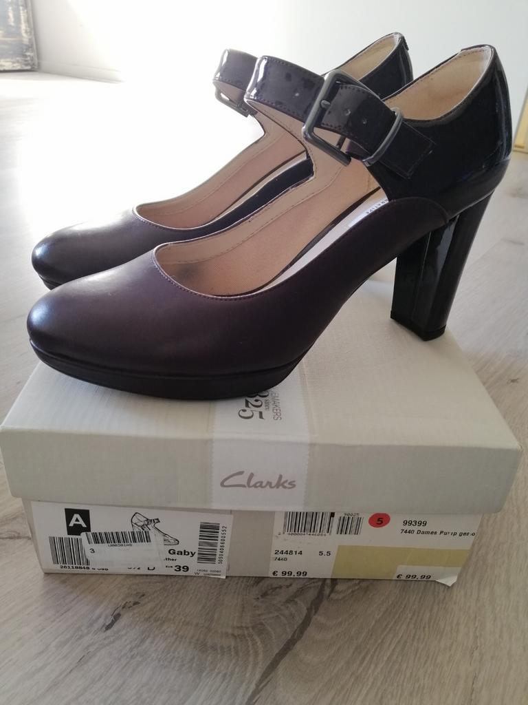 Clarks maat 39, Overige kleuren, Ophalen of Verzenden, Zo goed als nieuw, Schoenen met hoge hakken