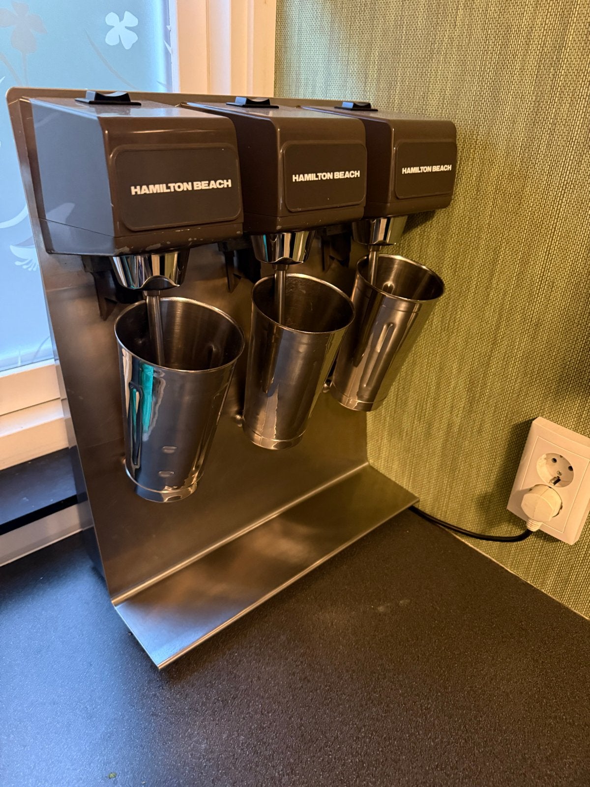 Hamilton Beach Milkshake Machine - Drievoudig, 4 liter of meer, Ophalen of Verzenden, Gebruikt, 3 snelheden of meer